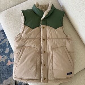 Patagonia Off-White Fleece Jacket